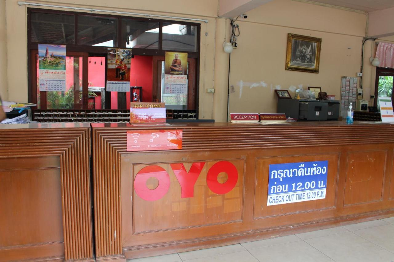 Oyo 75409 Premium The Family Hotel Chiang Mai Exterior foto